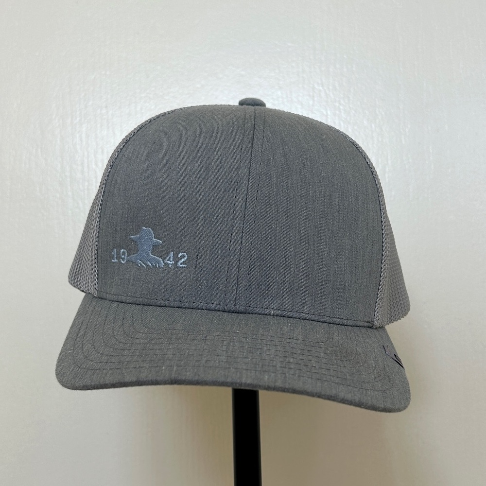 Travis Mathew x Don Julio 1942 Flexfit 110 Trucker Cap | OS | Gray